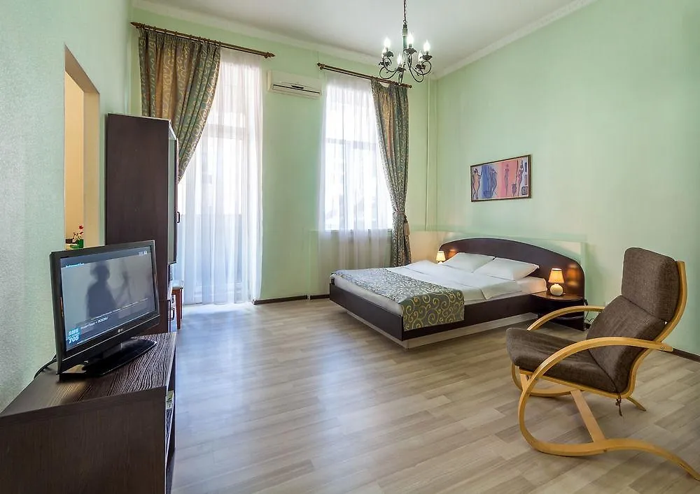 Hostel Kreschatik Kiev 3*,